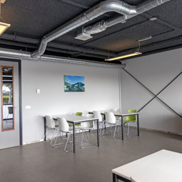 Bedrijfsruimte met woongelegenheid