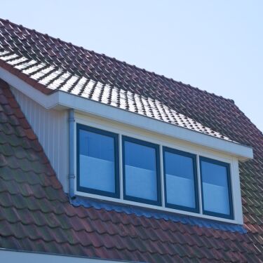 Bouwen en Plaatsen van een Dakkapel voor de Familie Blokker in Venhuizen