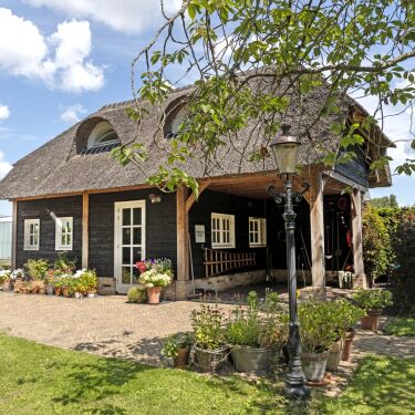 Luxe buitenhuis in landelijke stijl