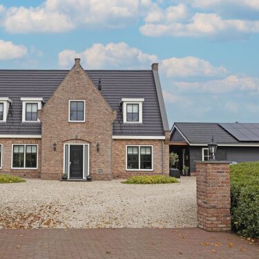 Nieuwbouw Woning voor de Familie Pauw in Hem